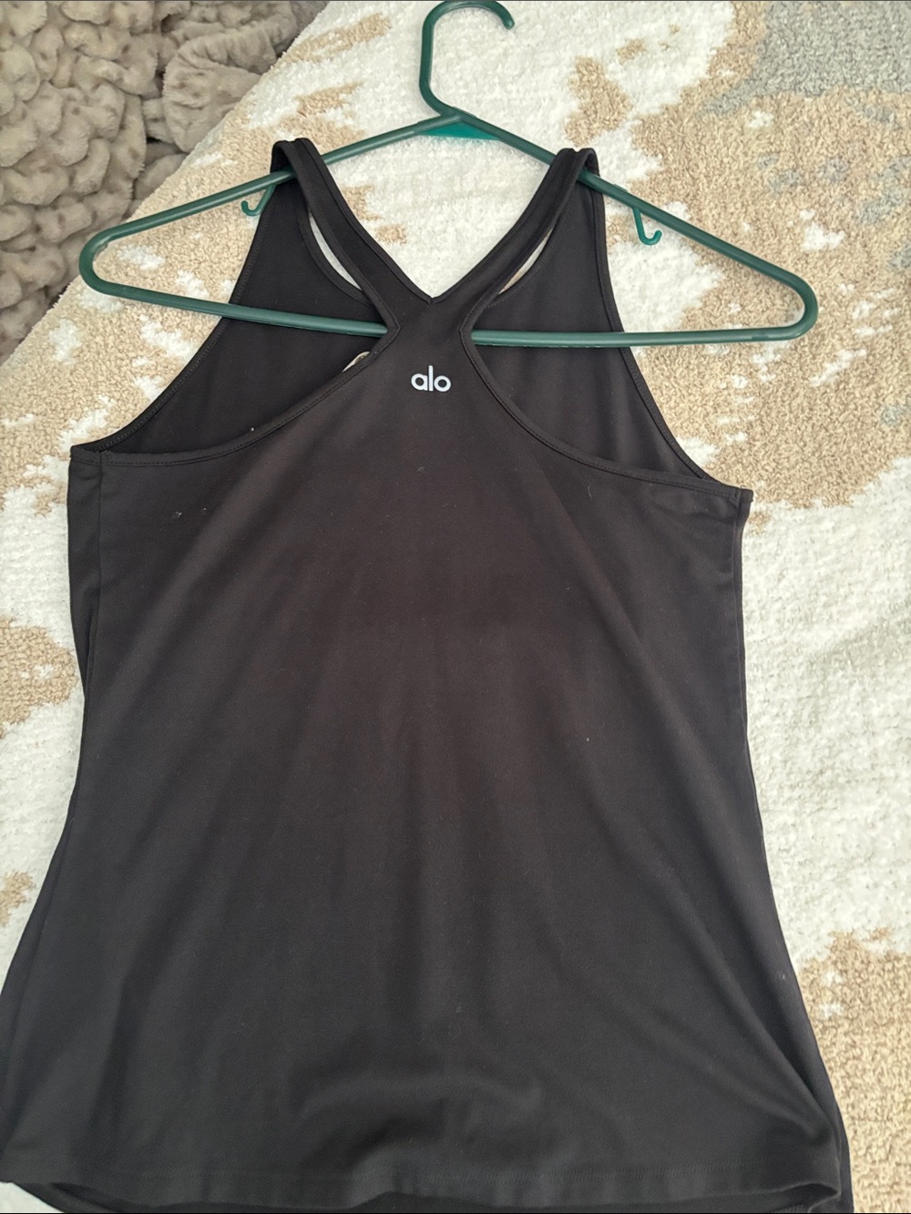 ALO Yoga Black Racerback Tank Top - Sleek Performance tank
